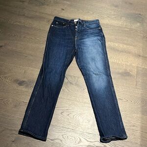 Frame denim Le Sylvie Slender Straight. Size 29. Never worn. Like new.